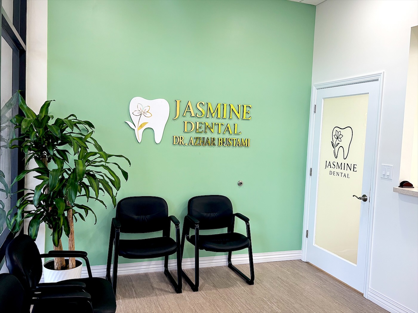 Reception at Jasmine Dental